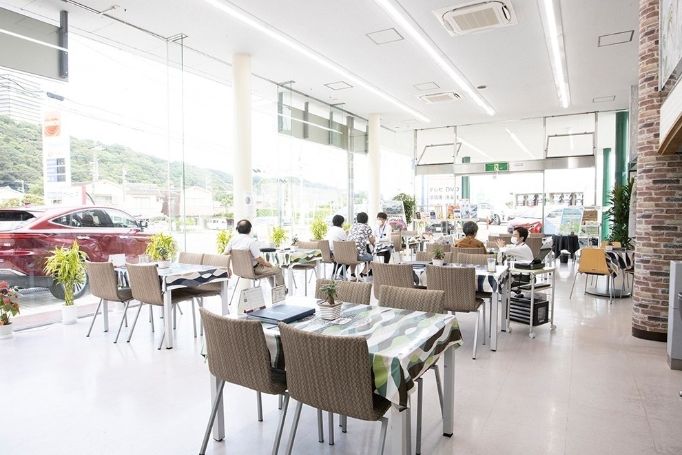 大井松田店(旧:神奈川トヨタ大井松田店) (7)